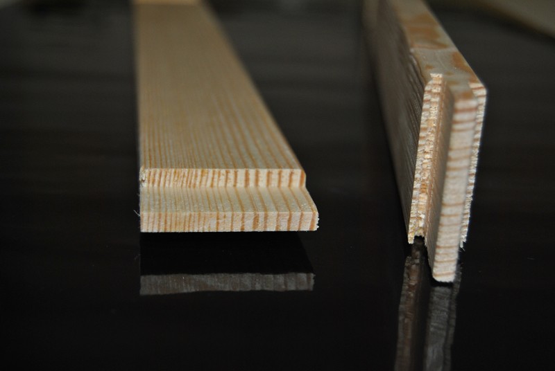 Stegleiste für Keilrahmen 212 cm Länge.